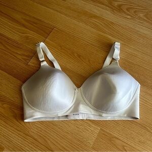 Vanity Fair Off White Wireless Bra 38D